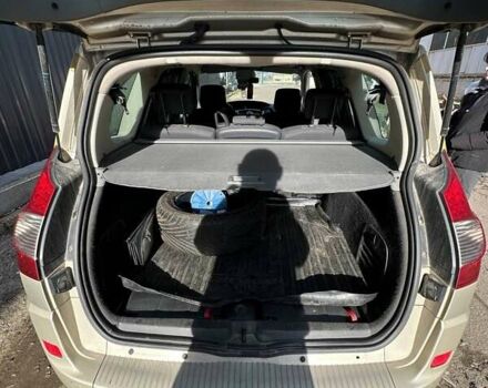 Бежевый Рено Гранд Сценик, объемом двигателя 2 л и пробегом 228 тыс. км за 5200 $, фото 14 на Automoto.ua