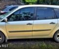 Бежевий Рено Гранд Сценік, об'ємом двигуна 1.5 л та пробігом 315 тис. км за 4800 $, фото 3 на Automoto.ua