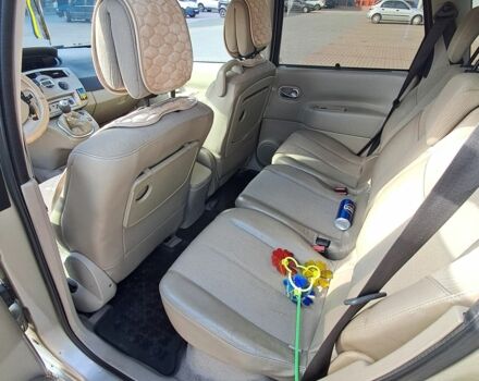 Рено Гранд Сценик 2007 в Хмельницком на Automoto.ua Бежевый Рено Гранд Сценик, объемом двигателя 2 л и пробегом 300 тыс. км за 4400 $, фото 12 на Automoto.ua