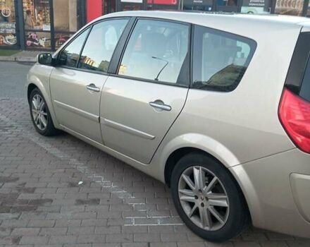 Бежевый Рено Гранд Сценик, объемом двигателя 2 л и пробегом 332 тыс. км за 4900 $, фото 1 на Automoto.ua