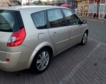 Бежевый Рено Гранд Сценик, объемом двигателя 2 л и пробегом 332 тыс. км за 4900 $, фото 3 на Automoto.ua