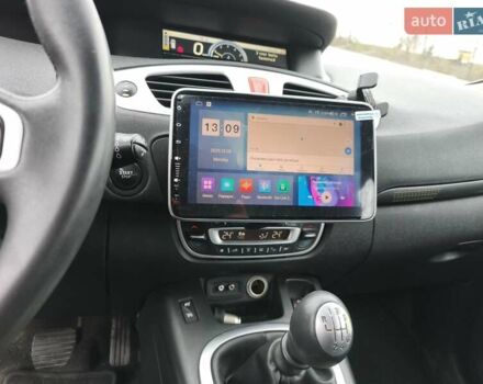 Бежевий Рено Гранд Сценік, об'ємом двигуна 1.46 л та пробігом 247 тис. км за 8200 $, фото 14 на Automoto.ua