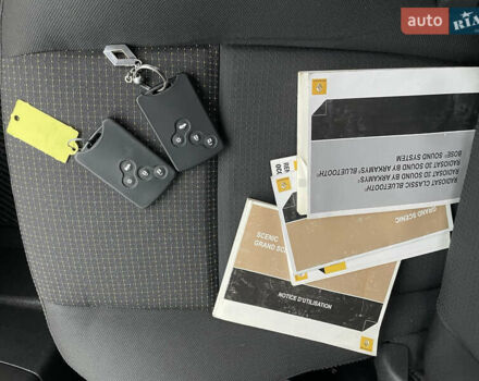 Бежевий Рено Гранд Сценік, об'ємом двигуна 1.4 л та пробігом 228 тис. км за 6200 $, фото 1 на Automoto.ua