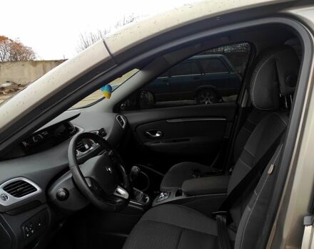 Рено Гранд Сценик 2009 в Харькове на Automoto.ua Бежевый Рено Гранд Сценик, объемом двигателя 1.4 л и пробегом 215 тыс. км за 6350 $, фото 1 на Automoto.ua
