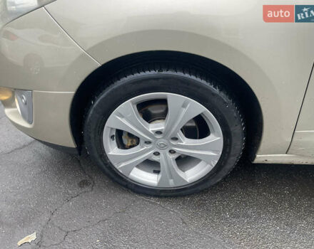 Бежевий Рено Гранд Сценік, об'ємом двигуна 1.4 л та пробігом 228 тис. км за 6200 $, фото 29 на Automoto.ua