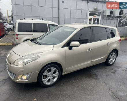 Бежевий Рено Гранд Сценік, об'ємом двигуна 1.4 л та пробігом 228 тис. км за 6200 $, фото 28 на Automoto.ua