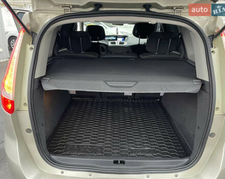 Бежевий Рено Гранд Сценік, об'ємом двигуна 1.4 л та пробігом 228 тис. км за 6200 $, фото 16 на Automoto.ua