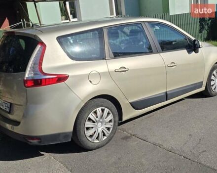 Бежевый Рено Гранд Сценик, объемом двигателя 1.5 л и пробегом 231 тыс. км за 7300 $, фото 2 на Automoto.ua