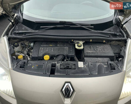 Бежевий Рено Гранд Сценік, об'ємом двигуна 1.4 л та пробігом 228 тис. км за 6200 $, фото 5 на Automoto.ua