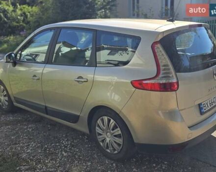 Бежевый Рено Гранд Сценик, объемом двигателя 1.5 л и пробегом 231 тыс. км за 7300 $, фото 1 на Automoto.ua