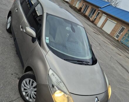 Бежевый Рено Гранд Сценик, объемом двигателя 1.9 л и пробегом 257 тыс. км за 5700 $, фото 4 на Automoto.ua