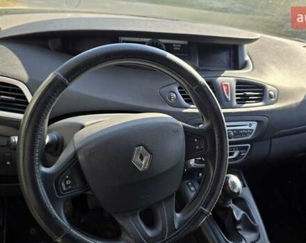 Бежевый Рено Гранд Сценик, объемом двигателя 1.5 л и пробегом 231 тыс. км за 7300 $, фото 13 на Automoto.ua