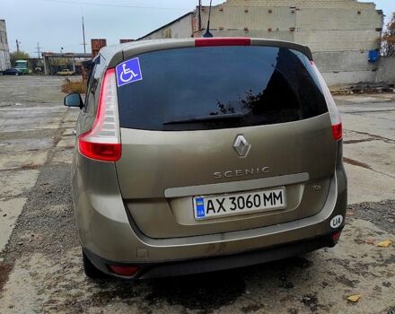 Рено Гранд Сценик 2009 в Харькове на Automoto.ua Бежевый Рено Гранд Сценик, объемом двигателя 1.4 л и пробегом 215 тыс. км за 6350 $, фото 6 на Automoto.ua