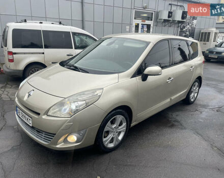 Бежевий Рено Гранд Сценік, об'ємом двигуна 1.4 л та пробігом 228 тис. км за 6200 $, фото 47 на Automoto.ua