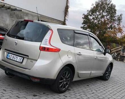 Бежевый Рено Гранд Сценик, объемом двигателя 1.4 л и пробегом 216 тыс. км за 5900 $, фото 2 на Automoto.ua