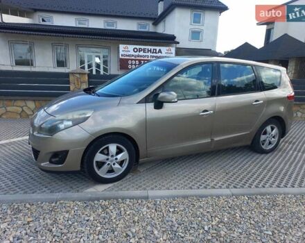 Бежевый Рено Гранд Сценик, объемом двигателя 0 л и пробегом 280 тыс. км за 6300 $, фото 24 на Automoto.ua