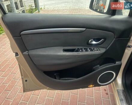 Бежевый Рено Гранд Сценик, объемом двигателя 2 л и пробегом 199 тыс. км за 6290 $, фото 9 на Automoto.ua