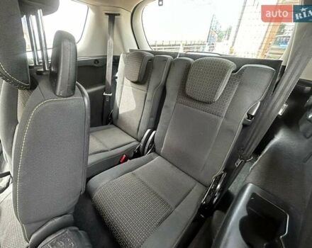 Бежевый Рено Гранд Сценик, объемом двигателя 2 л и пробегом 199 тыс. км за 6290 $, фото 12 на Automoto.ua