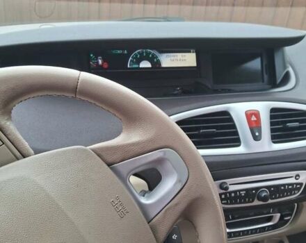 Бежевый Рено Гранд Сценик, объемом двигателя 1.87 л и пробегом 250 тыс. км за 7300 $, фото 2 на Automoto.ua