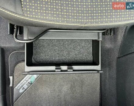 Бежевый Рено Гранд Сценик, объемом двигателя 2 л и пробегом 199 тыс. км за 6290 $, фото 17 на Automoto.ua