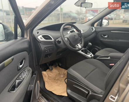 Бежевый Рено Гранд Сценик, объемом двигателя 1.6 л и пробегом 160 тыс. км за 6850 $, фото 22 на Automoto.ua