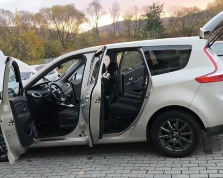 Бежевый Рено Гранд Сценик, объемом двигателя 1.4 л и пробегом 216 тыс. км за 5900 $, фото 6 на Automoto.ua