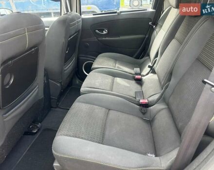 Бежевый Рено Гранд Сценик, объемом двигателя 2 л и пробегом 199 тыс. км за 6290 $, фото 11 на Automoto.ua