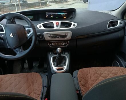 Бежевый Рено Гранд Сценик, объемом двигателя 1.4 л и пробегом 290 тыс. км за 5999 $, фото 10 на Automoto.ua