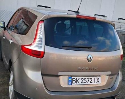 Бежевый Рено Гранд Сценик, объемом двигателя 1.5 л и пробегом 220 тыс. км за 6500 $, фото 3 на Automoto.ua
