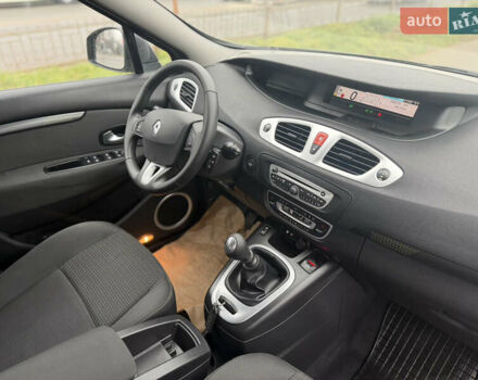 Бежевый Рено Гранд Сценик, объемом двигателя 1.6 л и пробегом 160 тыс. км за 6850 $, фото 54 на Automoto.ua