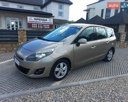 Бежевый Рено Гранд Сценик, объемом двигателя 0 л и пробегом 280 тыс. км за 6300 $, фото 37 на Automoto.ua