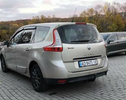 Бежевый Рено Гранд Сценик, объемом двигателя 1.4 л и пробегом 216 тыс. км за 5900 $, фото 3 на Automoto.ua