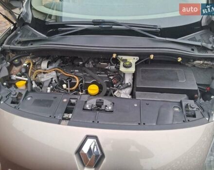 Бежевый Рено Гранд Сценик, объемом двигателя 1.87 л и пробегом 250 тыс. км за 7300 $, фото 8 на Automoto.ua