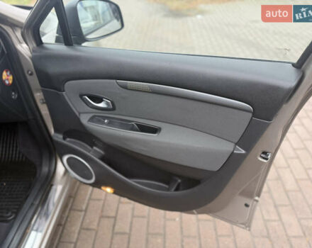 Бежевый Рено Гранд Сценик, объемом двигателя 1.6 л и пробегом 160 тыс. км за 6850 $, фото 48 на Automoto.ua