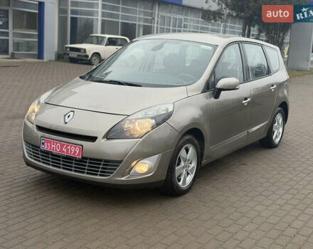 Бежевый Рено Гранд Сценик, объемом двигателя 1.6 л и пробегом 160 тыс. км за 6850 $, фото 2 на Automoto.ua