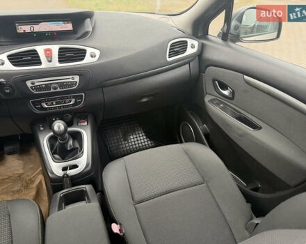 Бежевый Рено Гранд Сценик, объемом двигателя 1.6 л и пробегом 160 тыс. км за 6850 $, фото 47 на Automoto.ua