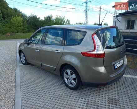 Бежевый Рено Гранд Сценик, объемом двигателя 0 л и пробегом 280 тыс. км за 6300 $, фото 21 на Automoto.ua