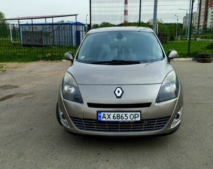 Бежевый Рено Гранд Сценик, объемом двигателя 1.5 л и пробегом 258 тыс. км за 6400 $, фото 3 на Automoto.ua