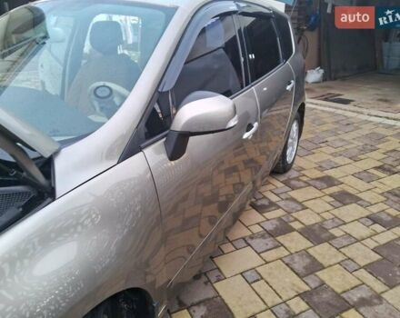 Бежевый Рено Гранд Сценик, объемом двигателя 1.87 л и пробегом 250 тыс. км за 7300 $, фото 9 на Automoto.ua