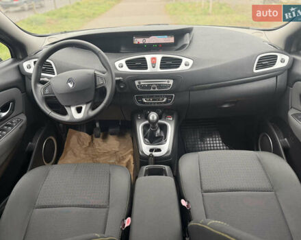 Бежевый Рено Гранд Сценик, объемом двигателя 1.6 л и пробегом 160 тыс. км за 6850 $, фото 44 на Automoto.ua