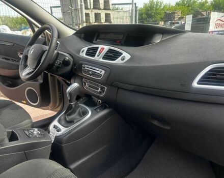 Бежевый Рено Гранд Сценик, объемом двигателя 2 л и пробегом 199 тыс. км за 6290 $, фото 9 на Automoto.ua