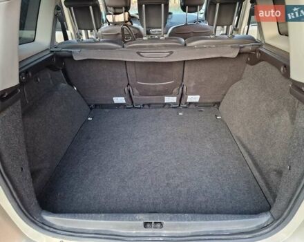 Бежевый Рено Гранд Сценик, объемом двигателя 1.9 л и пробегом 271 тыс. км за 6500 $, фото 8 на Automoto.ua