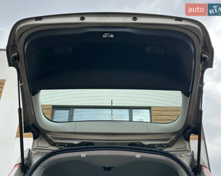 Бежевый Рено Гранд Сценик, объемом двигателя 1.5 л и пробегом 186 тыс. км за 9450 $, фото 98 на Automoto.ua