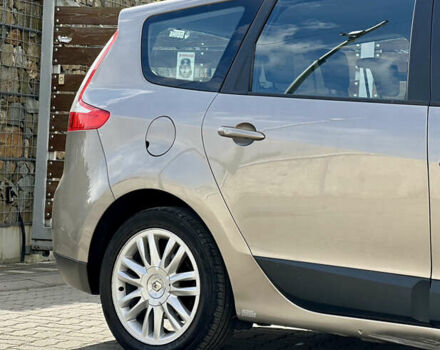 Бежевый Рено Гранд Сценик, объемом двигателя 1.5 л и пробегом 186 тыс. км за 9450 $, фото 28 на Automoto.ua