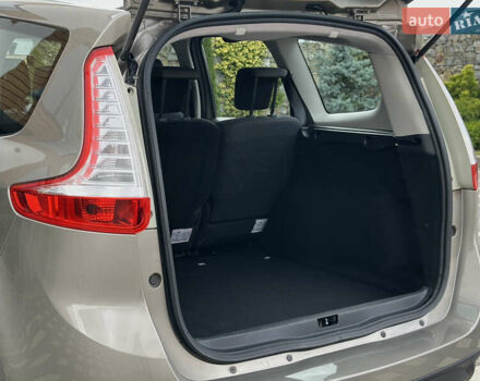 Бежевый Рено Гранд Сценик, объемом двигателя 1.5 л и пробегом 186 тыс. км за 9450 $, фото 97 на Automoto.ua