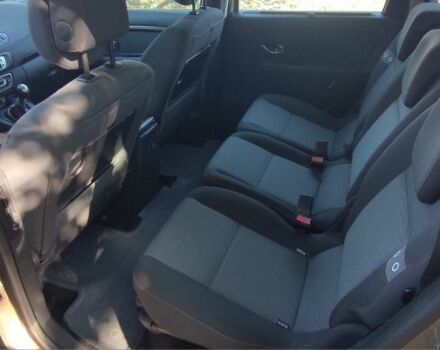 Бежевый Рено Гранд Сценик, объемом двигателя 1.5 л и пробегом 220 тыс. км за 9500 $, фото 3 на Automoto.ua