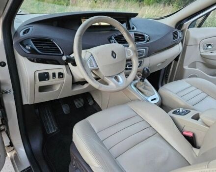 Бежевый Рено Гранд Сценик, объемом двигателя 2 л и пробегом 187 тыс. км за 7100 $, фото 9 на Automoto.ua