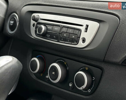 Бежевый Рено Гранд Сценик, объемом двигателя 1.5 л и пробегом 186 тыс. км за 9450 $, фото 90 на Automoto.ua