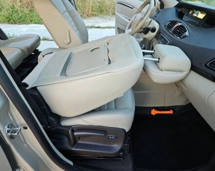 Бежевый Рено Гранд Сценик, объемом двигателя 2 л и пробегом 187 тыс. км за 7100 $, фото 13 на Automoto.ua