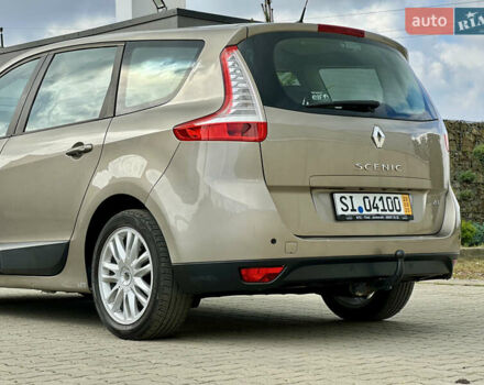 Бежевый Рено Гранд Сценик, объемом двигателя 1.5 л и пробегом 186 тыс. км за 9450 $, фото 47 на Automoto.ua